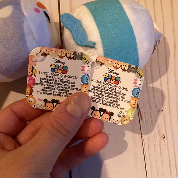 Disney Tsum Tsum Donald & Daisy Duck Mini Soft Plush 2-Piece Set - Picture 5 of 5